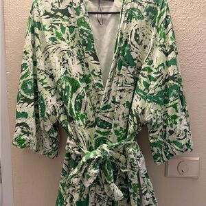 Zara Green and White Printed Wrap kimono